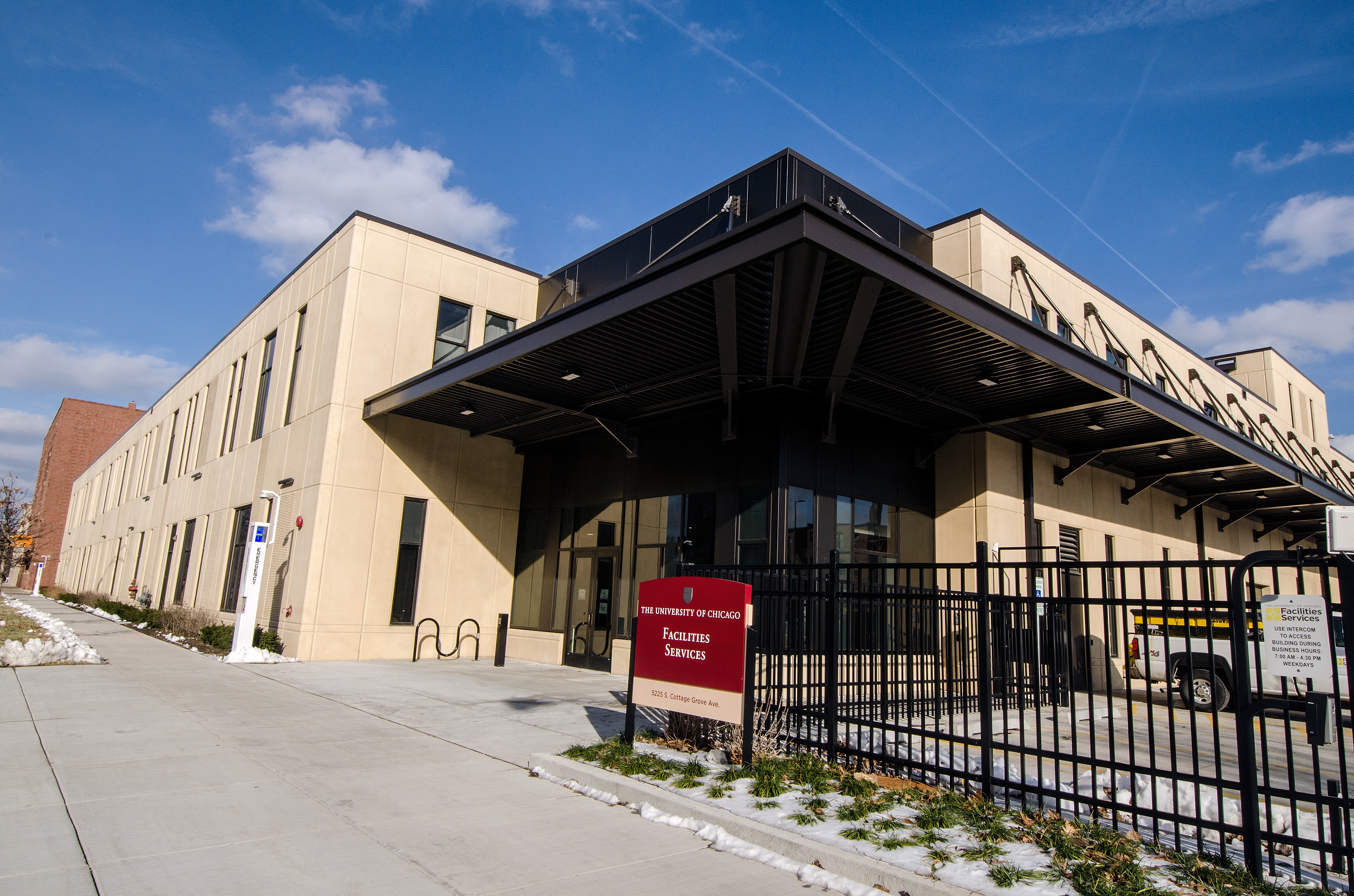University of Chicago, Facilities Management Building